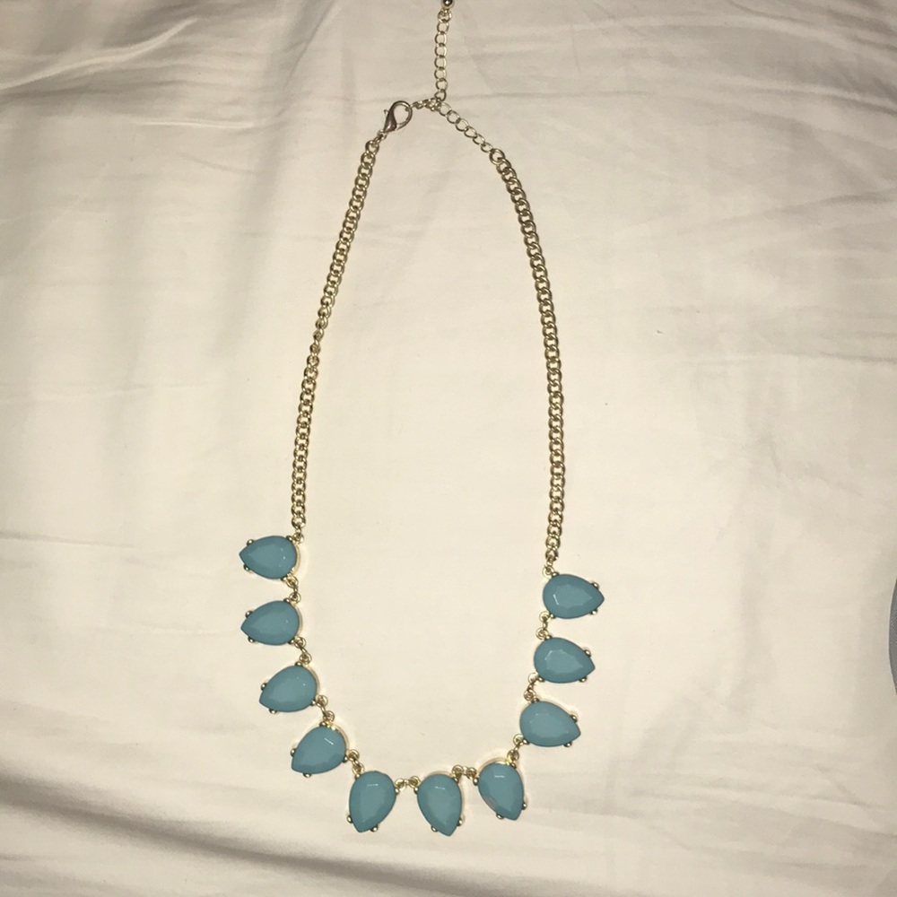 Statement necklace